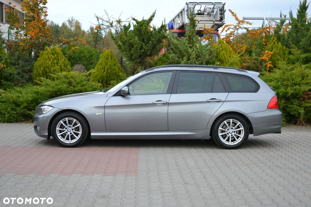 BMW Seria 3 - 24