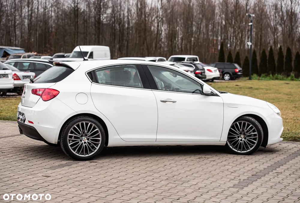 Alfa Romeo Giulietta - 13