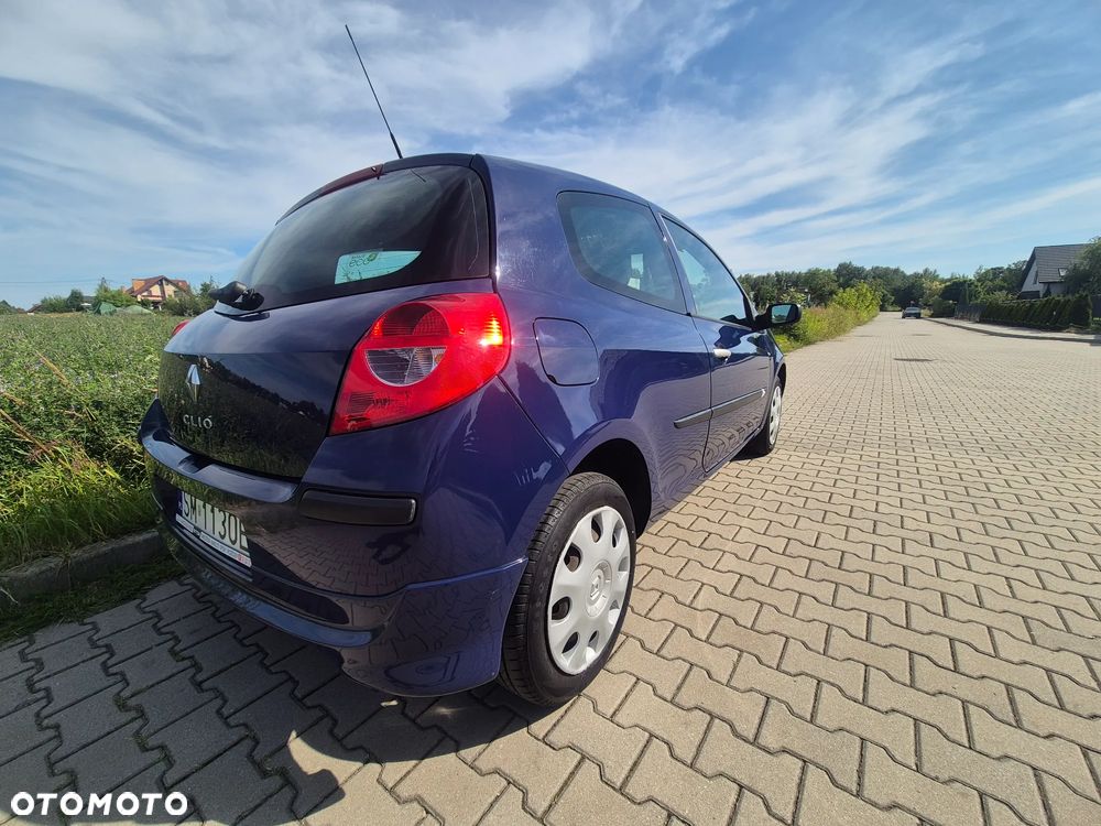 Renault Clio 1.2 16V 75 Dynamique - 5