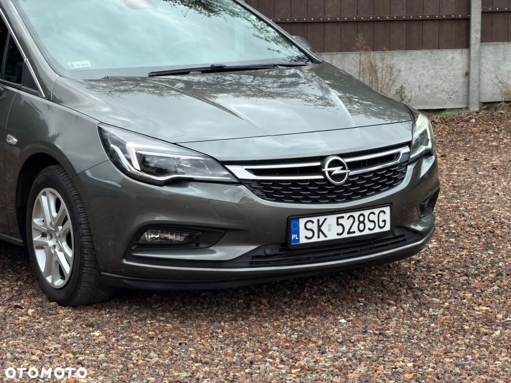 Opel Astra 2019 photo 2