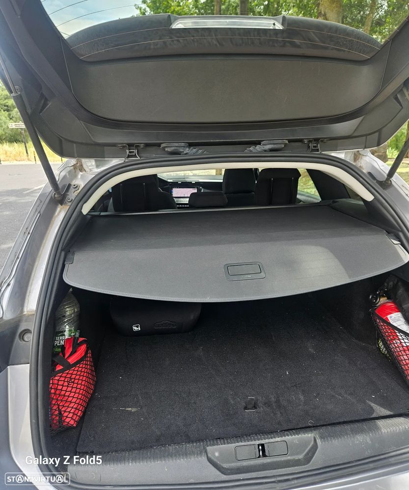 Peugeot 308 SW BlueHDi 130 EAT8 Allure - 18