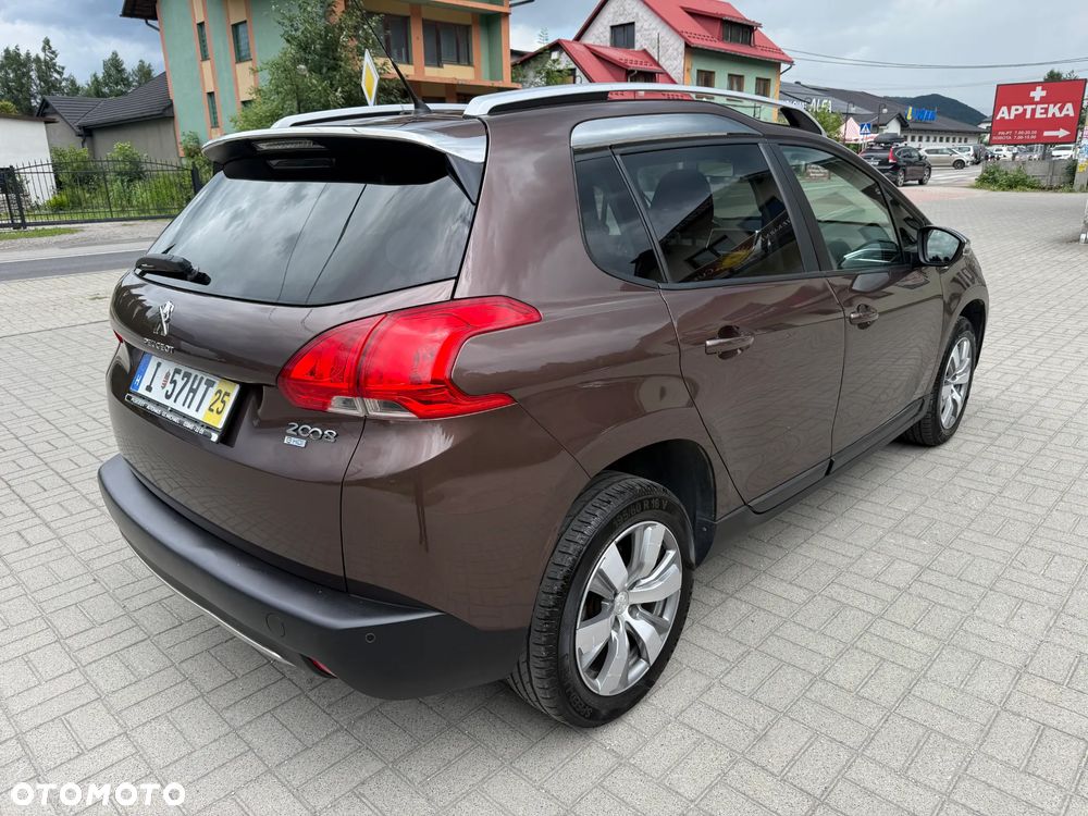 Peugeot 2008 1.6 e-HDi Allure S&S - 5
