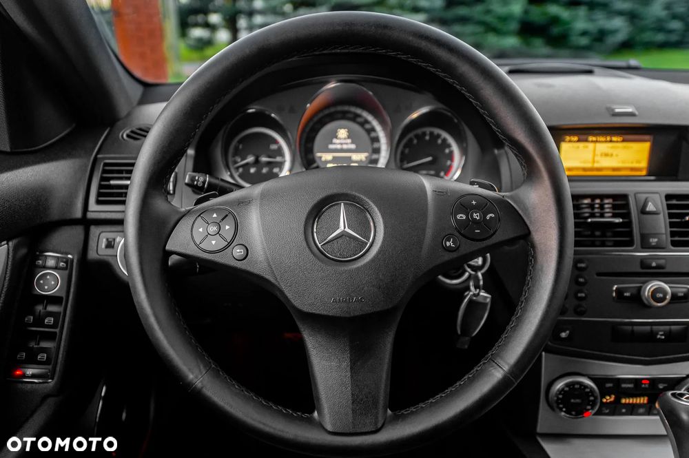 Mercedes-Benz Klasa C 200 7G-TRONIC Avantgarde Edition - 25