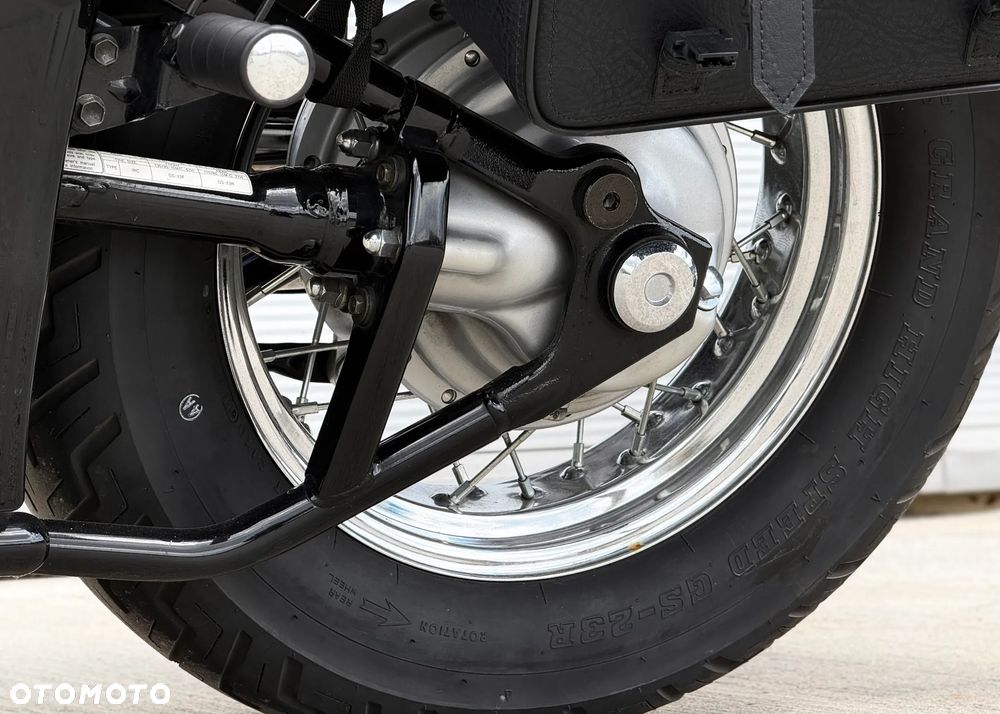 Suzuki VL 800 Volusia - Boulevard C50 - 21