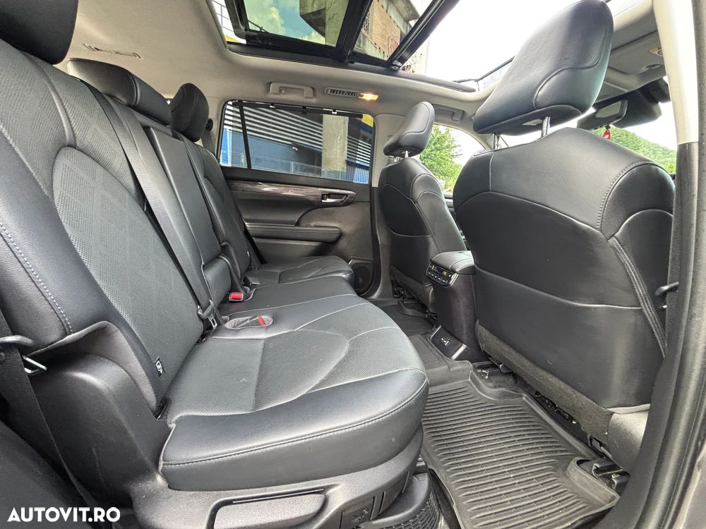 Toyota Highlander 2.5 L Dynamic Force 248CP Luxury Metallic - 8