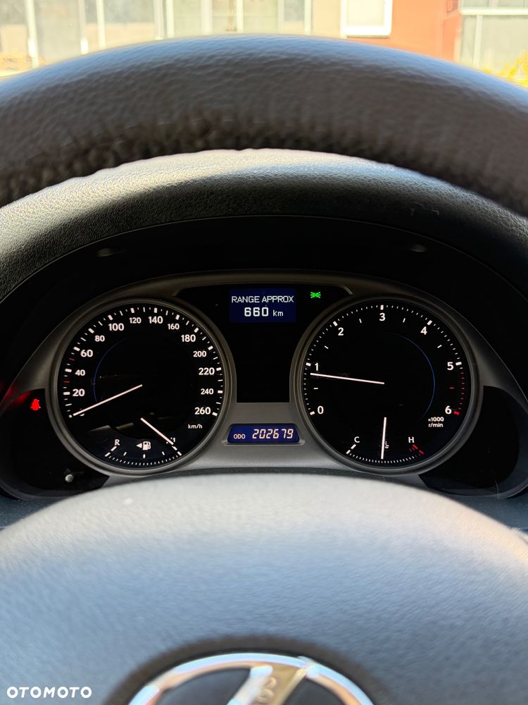 Lexus IS 220 D Comfort - 8