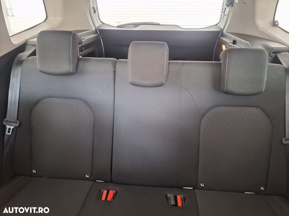 Dacia Duster 1.5 Blue dCi 4WD Comfort - 13