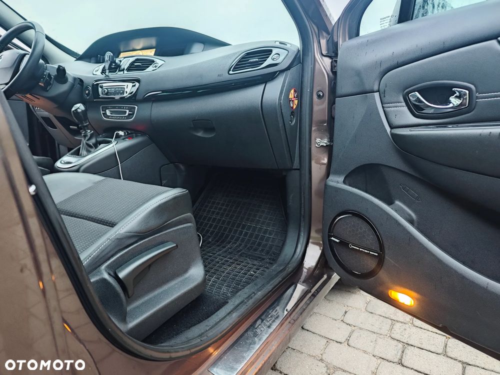 Renault Scenic 1.6 dCi Energy Bose Edition S&S - 18
