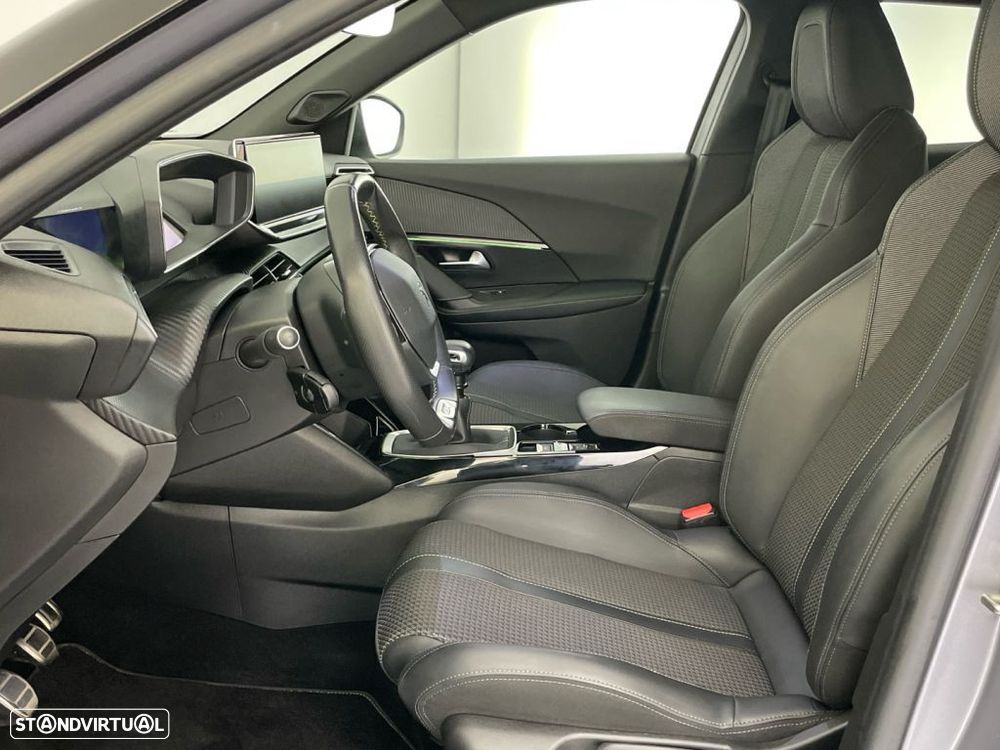 Peugeot 2008 1.2 PureTech GT Line - 11