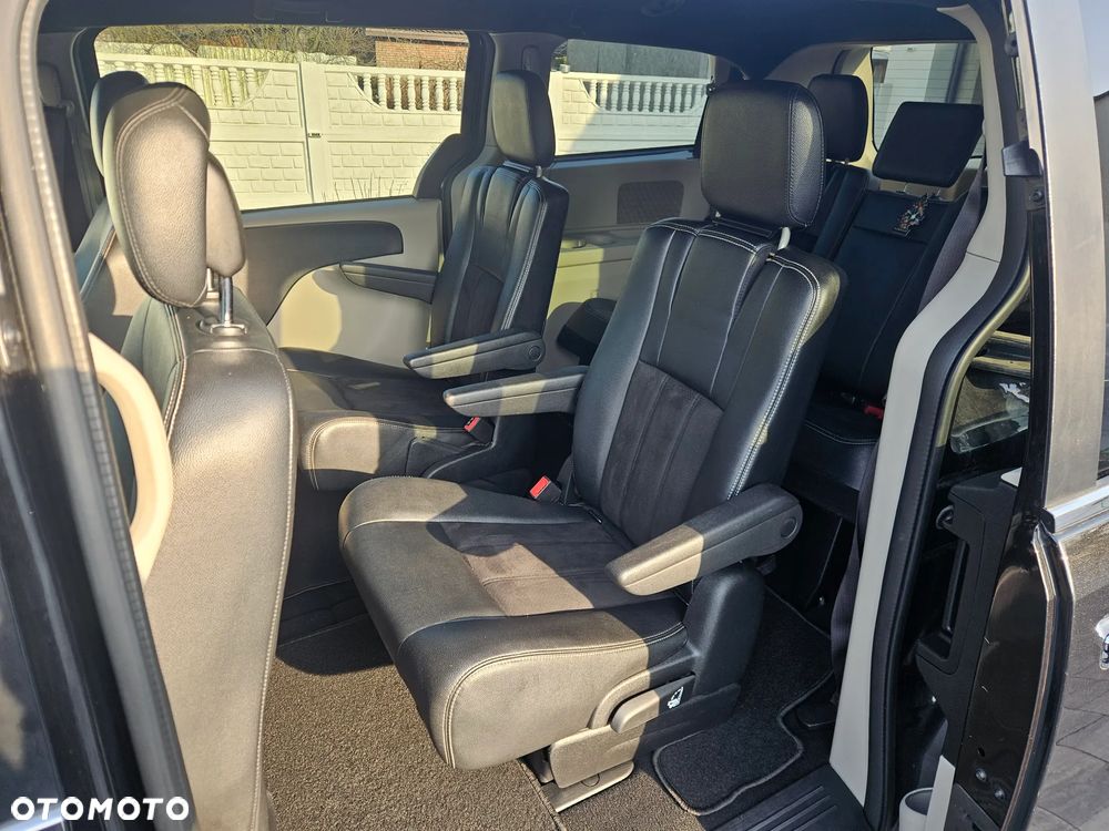 Dodge Grand Caravan 3.6 R/T - 10