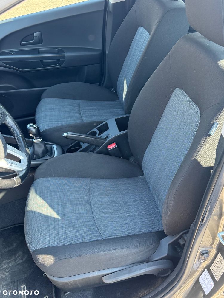 Kia Ceed 1.4 CVVT Attract - 13