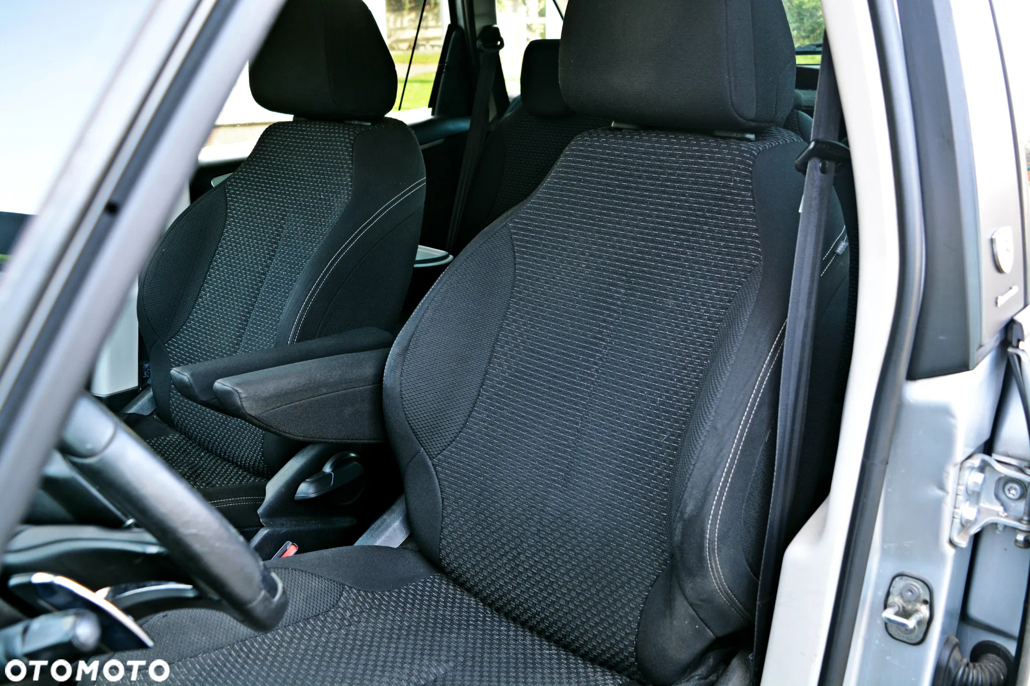 Citroën C4 Picasso 1.6 HDi FAP EGS6 C-Chic - 26