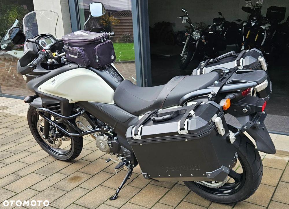 Suzuki V-STROM - 12