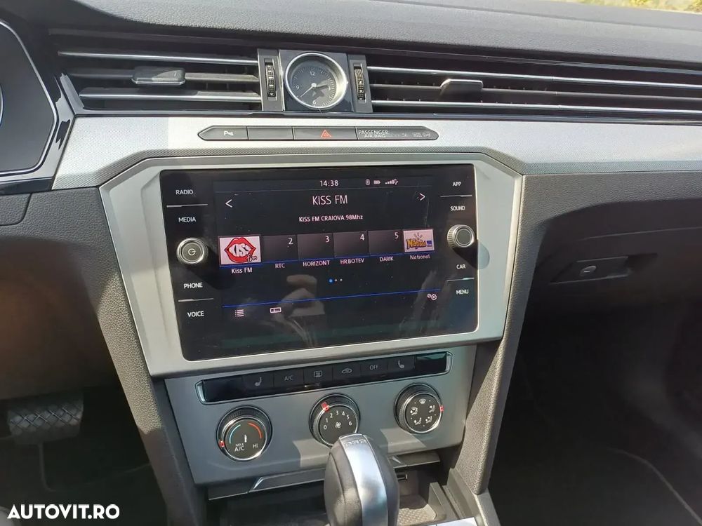 Volkswagen Passat - 3