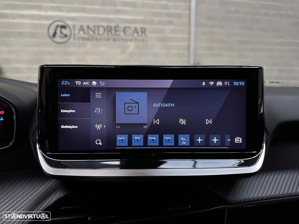 Peugeot 2008 1.2 PureTech Allure - 38