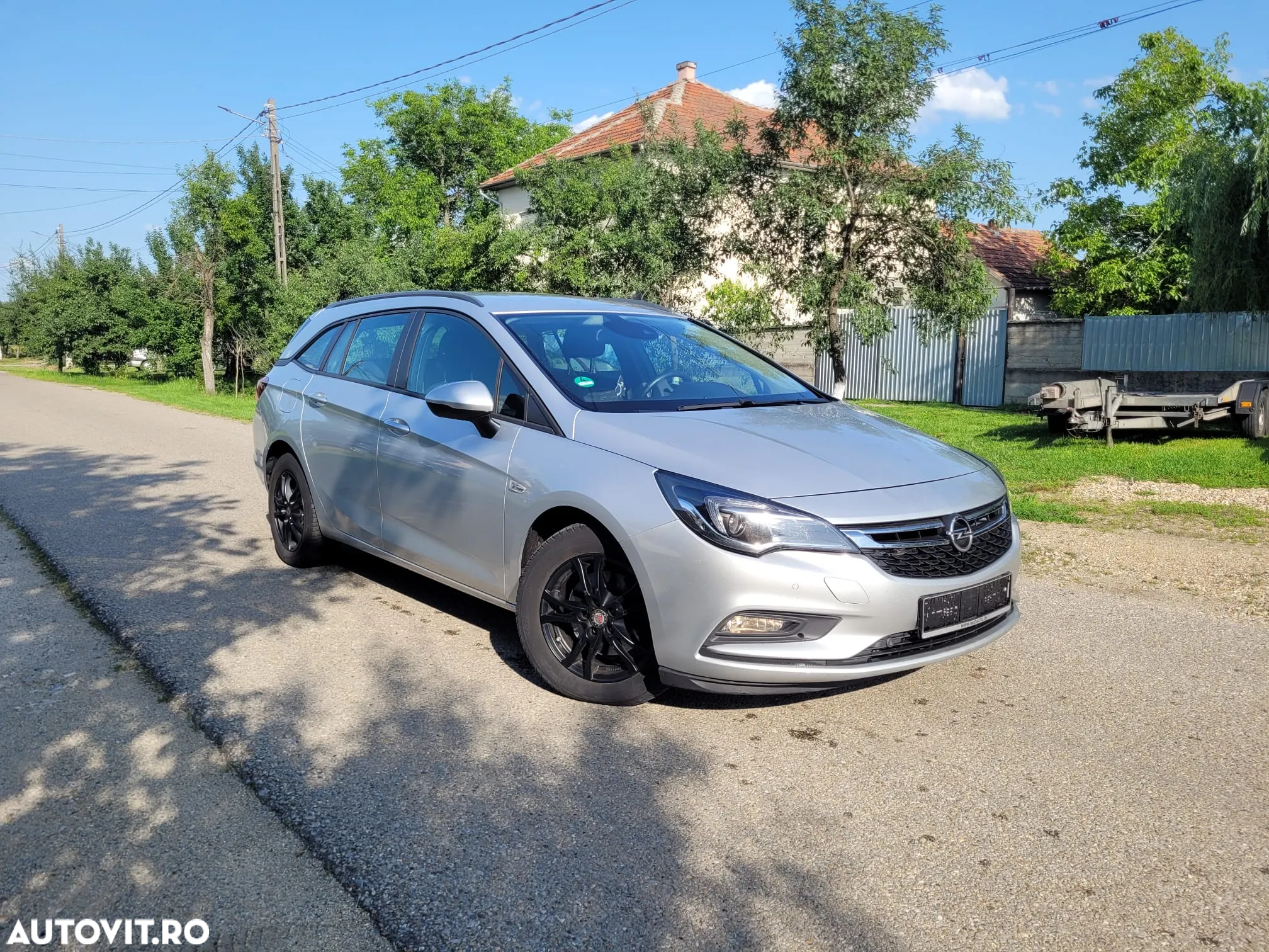 Opel Astra 1.6 D (CDTI) Sports Tourer Edition - 3