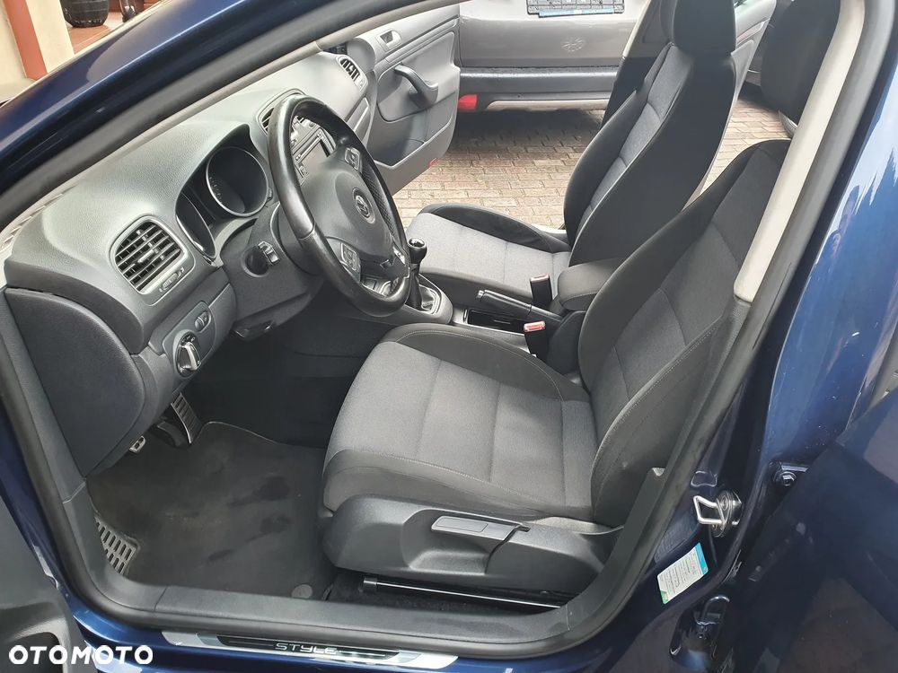 Volkswagen Golf 1.6 TDI DPF Style - 14