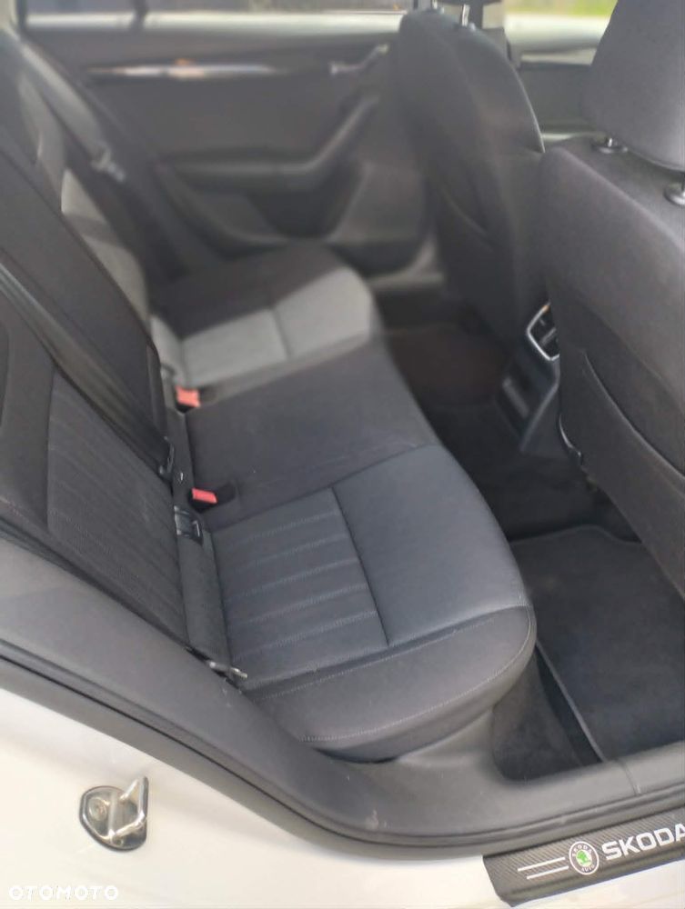 Skoda Octavia 2.0 TDI SCR Clever DSG - 28