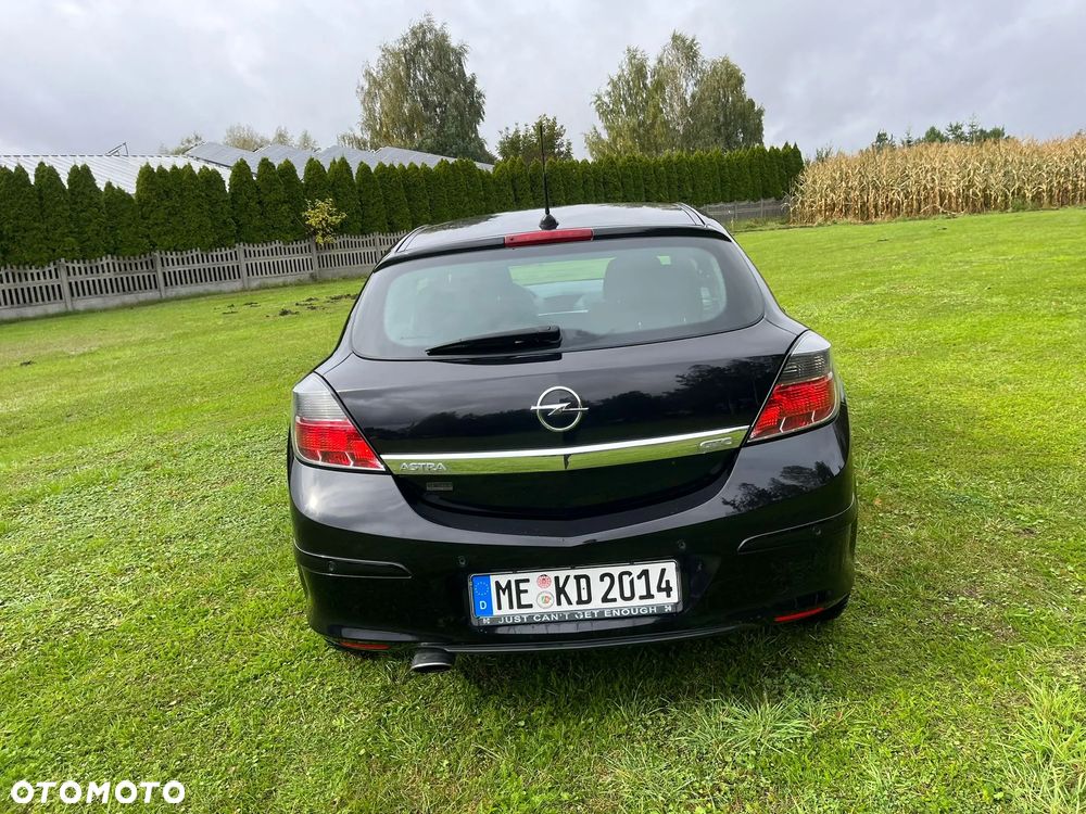 Opel Astra GTC 1.6 Sport - 22
