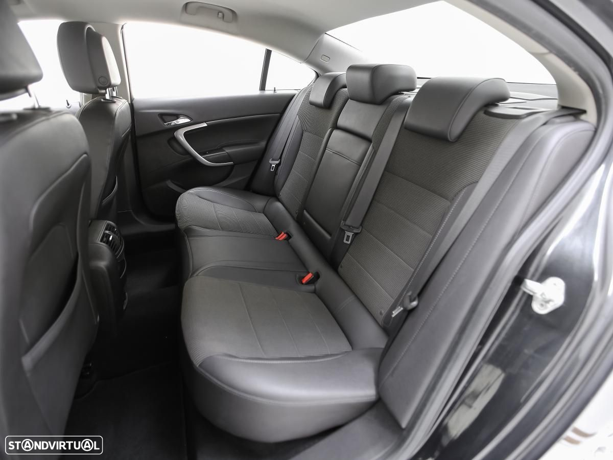 Opel Insignia - 11
