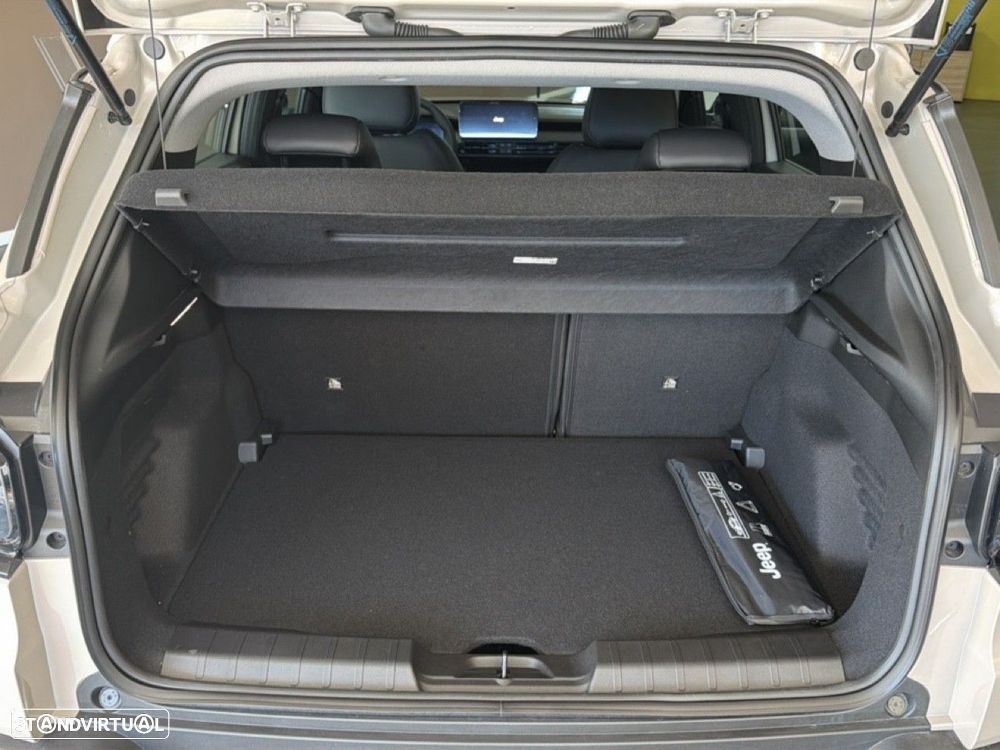 Jeep Avenger 1.2 GSE T3 Altitude - 8