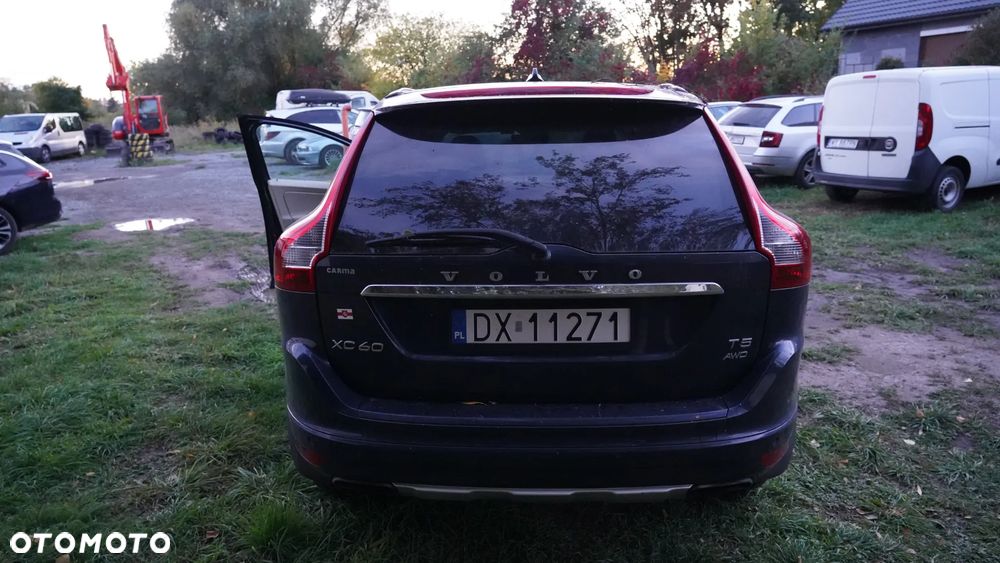 Volvo XC 60 - 30