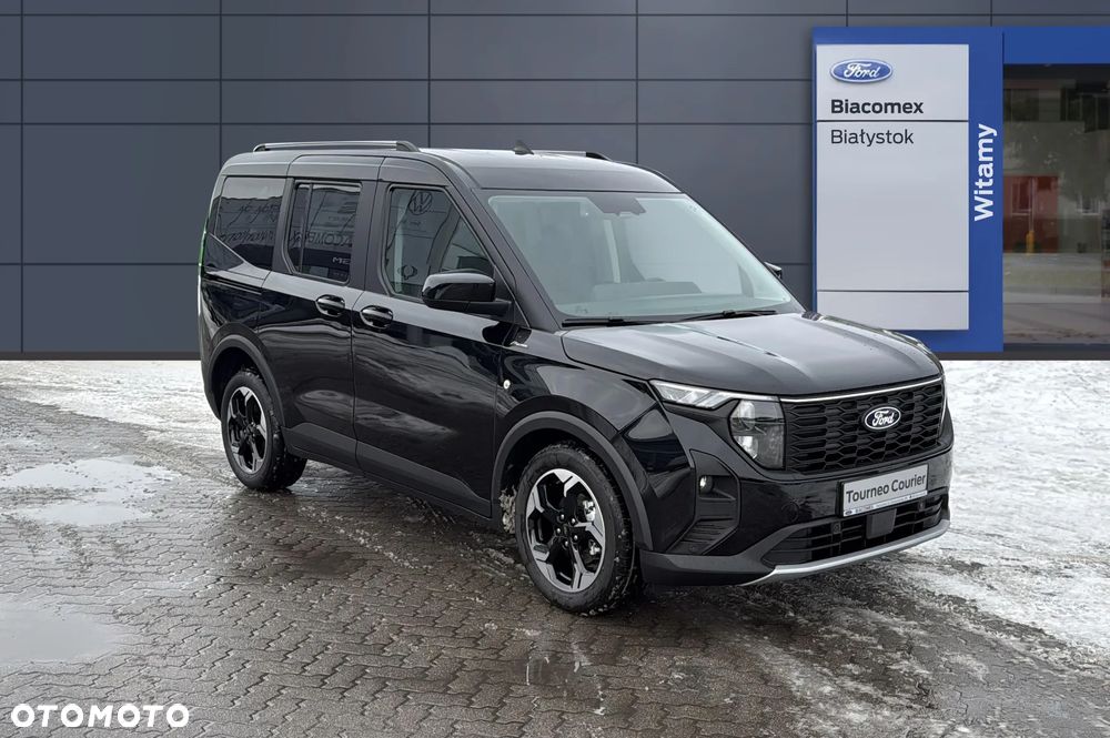 Ford Tourneo Courier 1.0 EcoBoost Titanium