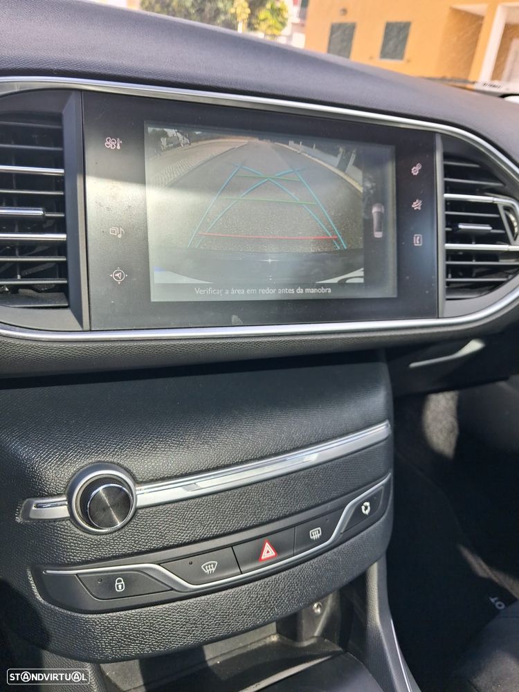 Peugeot 308 SW 1.6 BlueHDi Allure J17 - 15