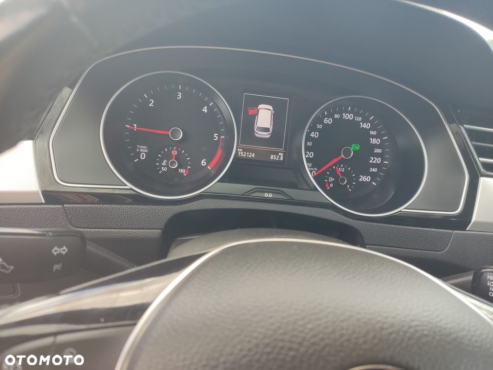 Volkswagen Passat - 6
