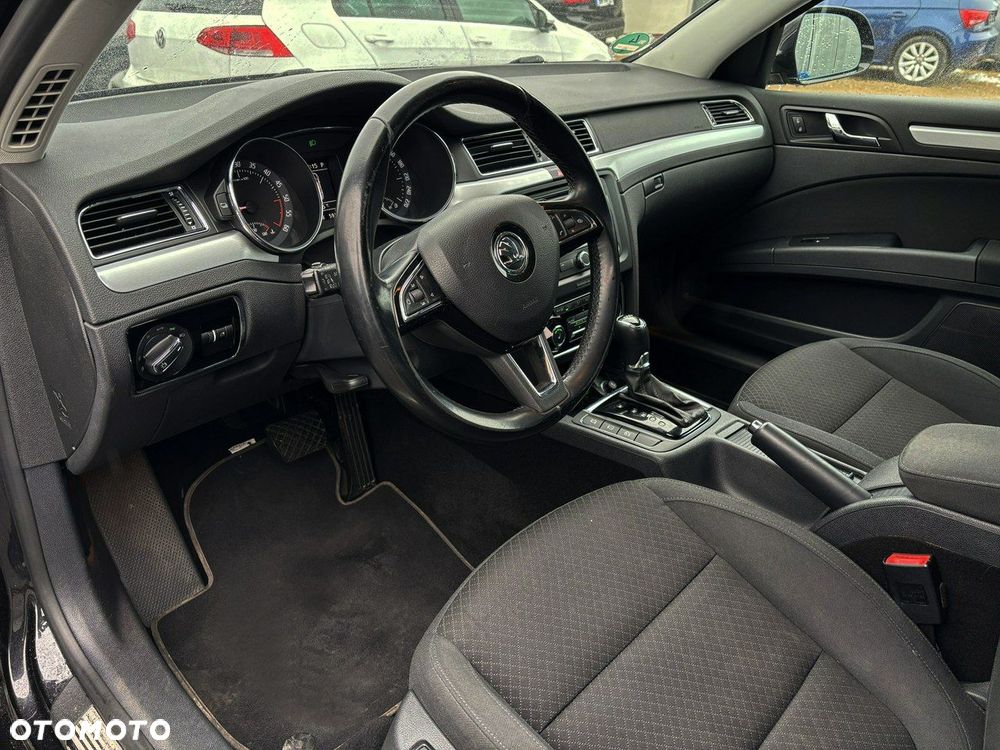 Skoda Superb 2.0 TDI DSG Exclusive - 13