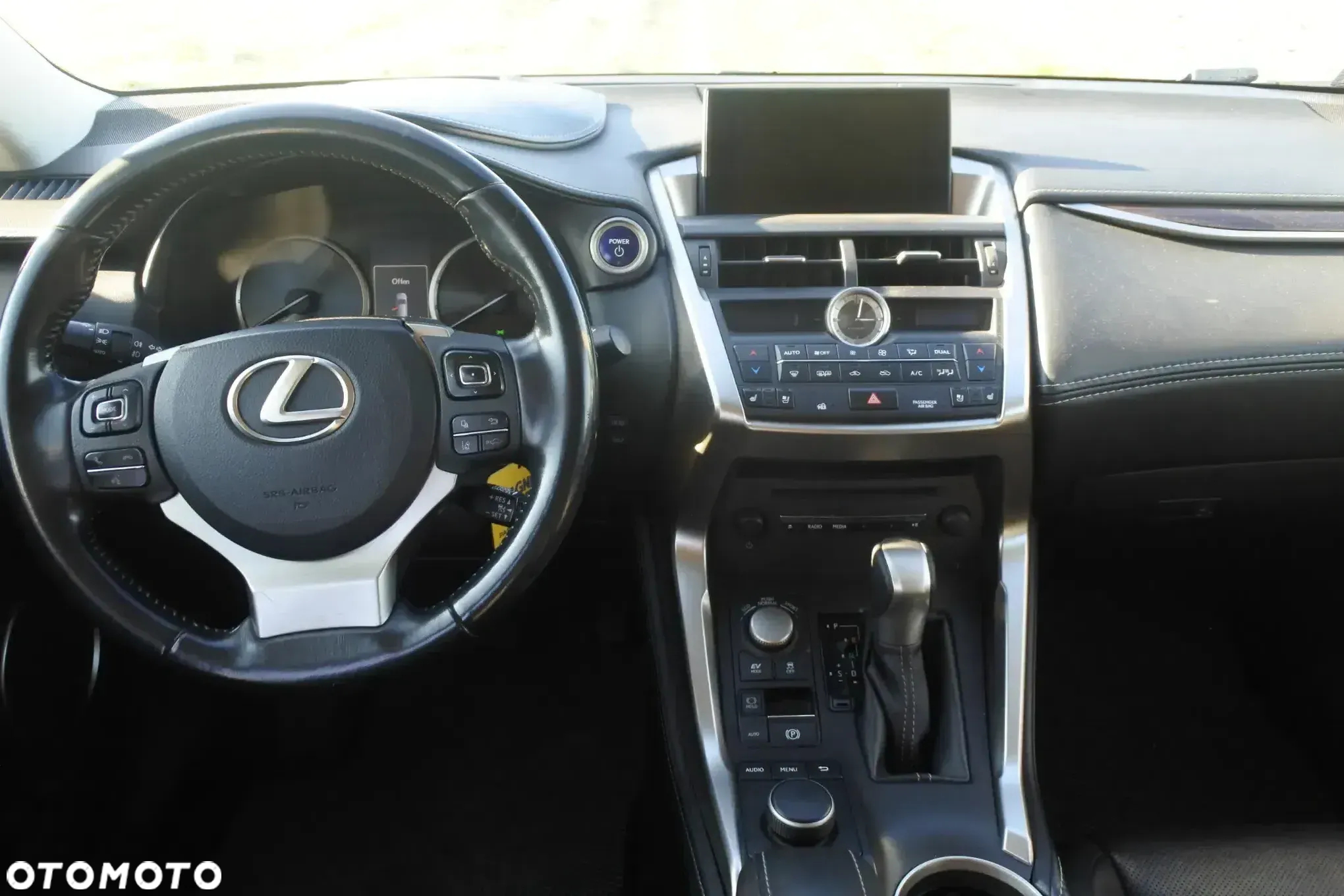Lexus NX - 14