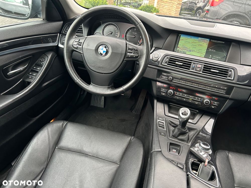 BMW Seria 5 518d Touring Luxury Line - 18