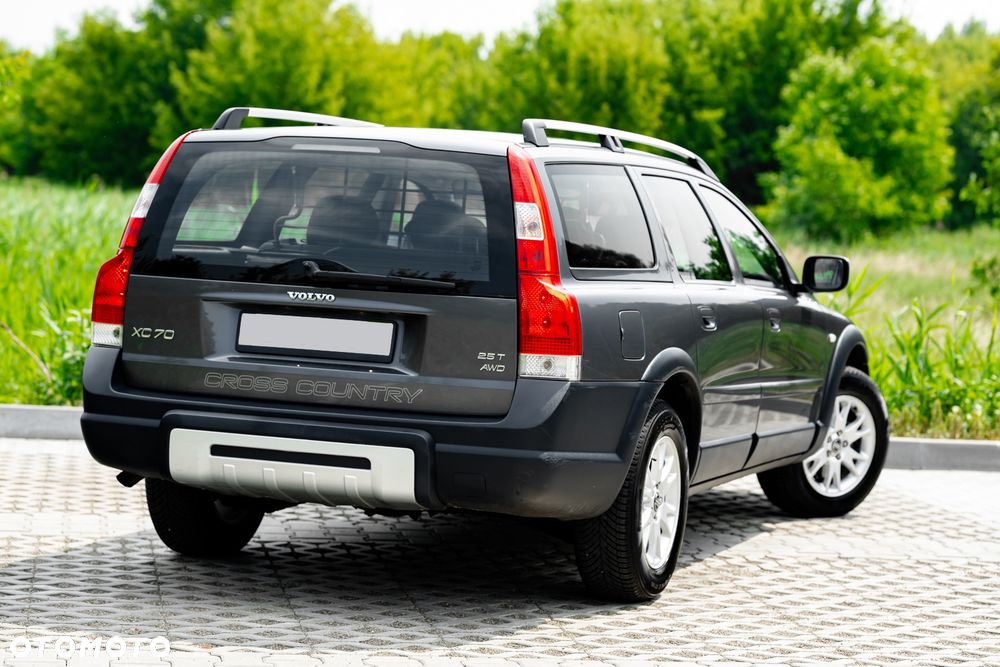 Volvo XC 70 AWD - 12