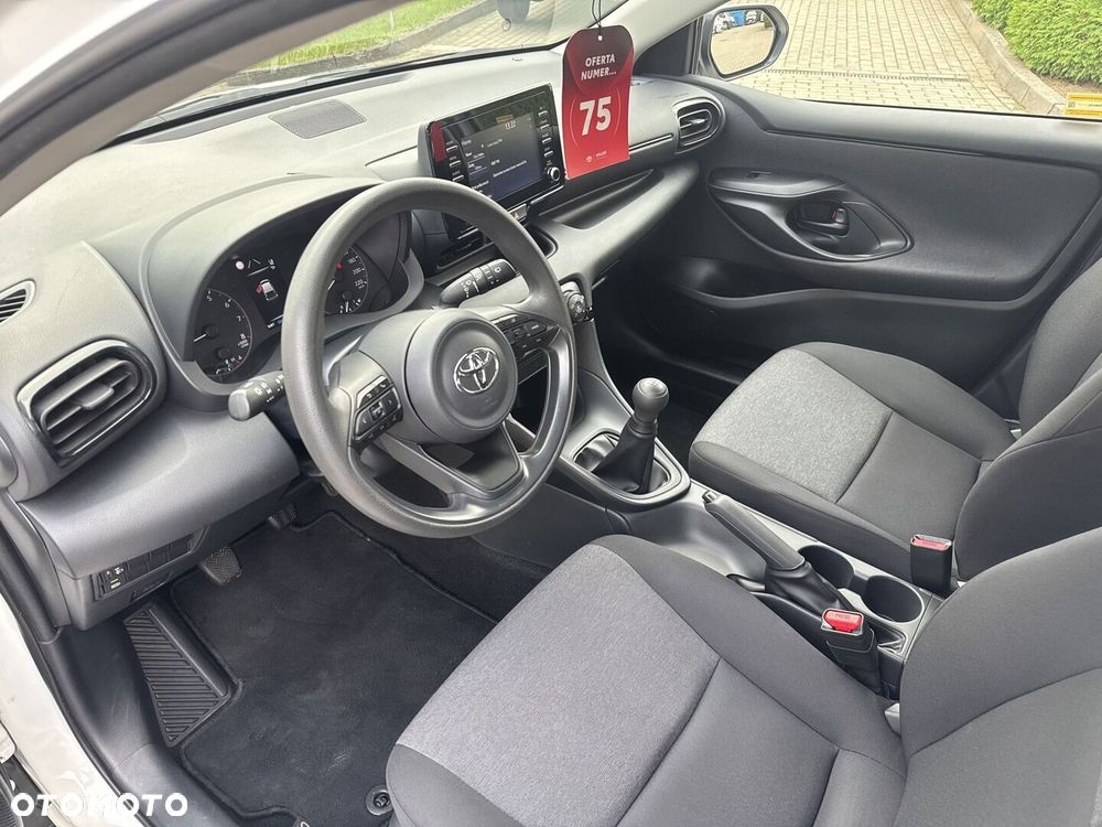 Toyota Yaris - 11
