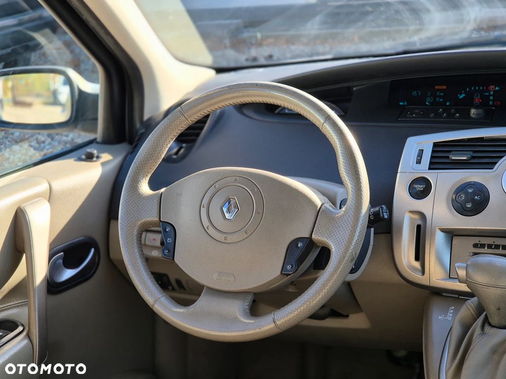 Renault Scenic - 22