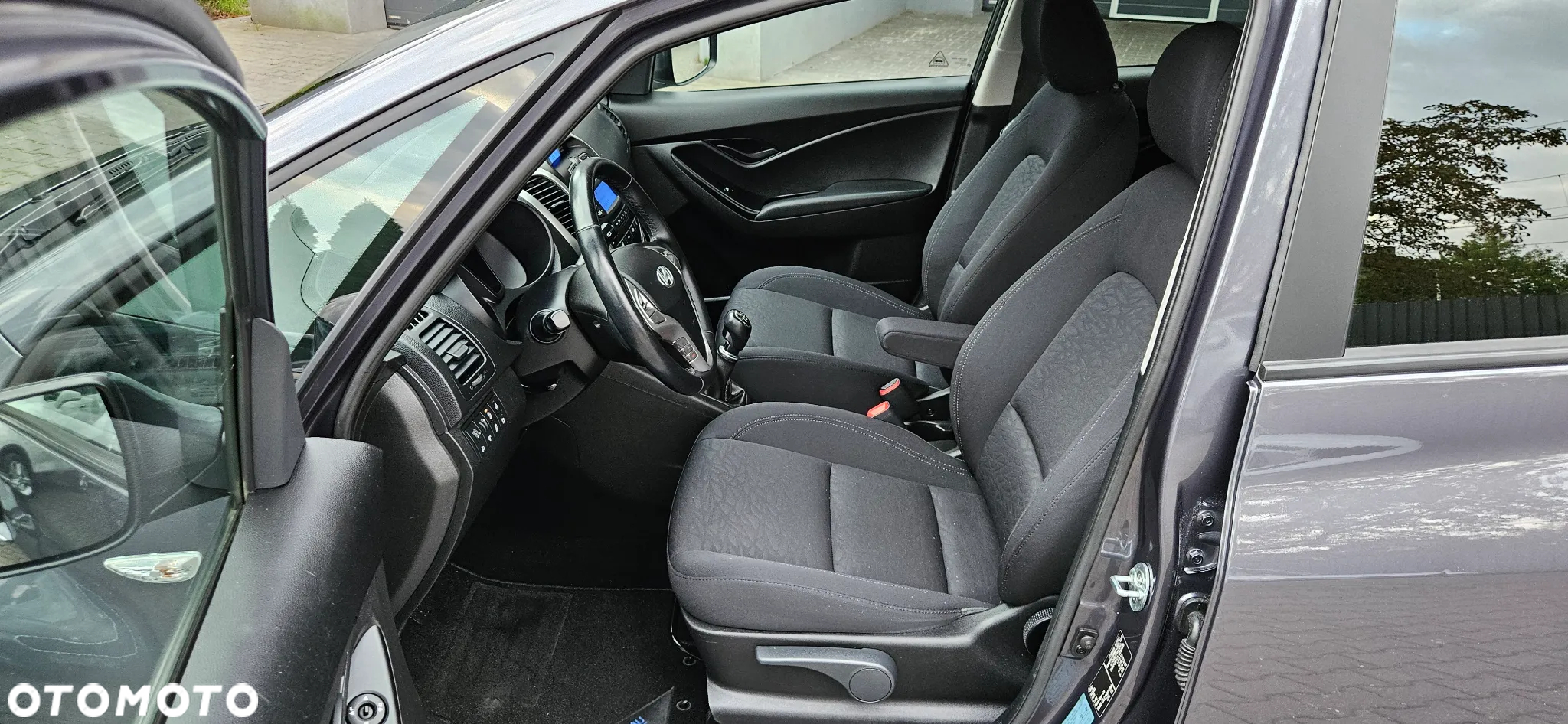 Hyundai ix20 1.4 blue Space+ - 17