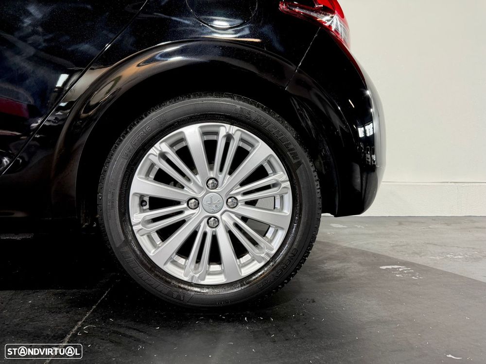 Peugeot 208 1.2 PureTech Style - 19