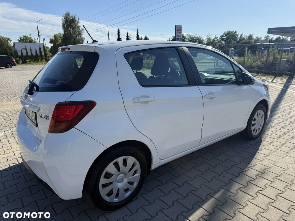 Toyota Yaris 1.33 Premium - 7