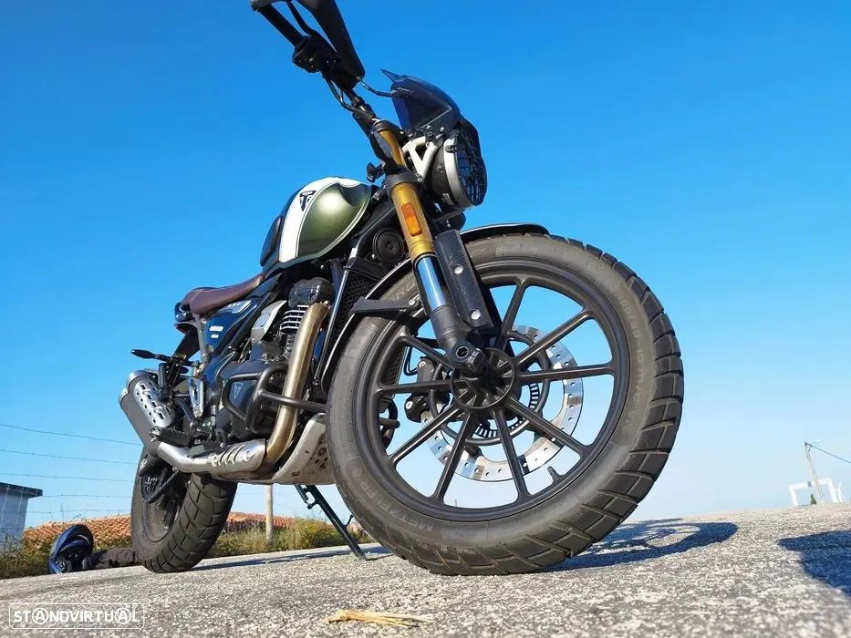 Triumph Scrambler 400X - 1