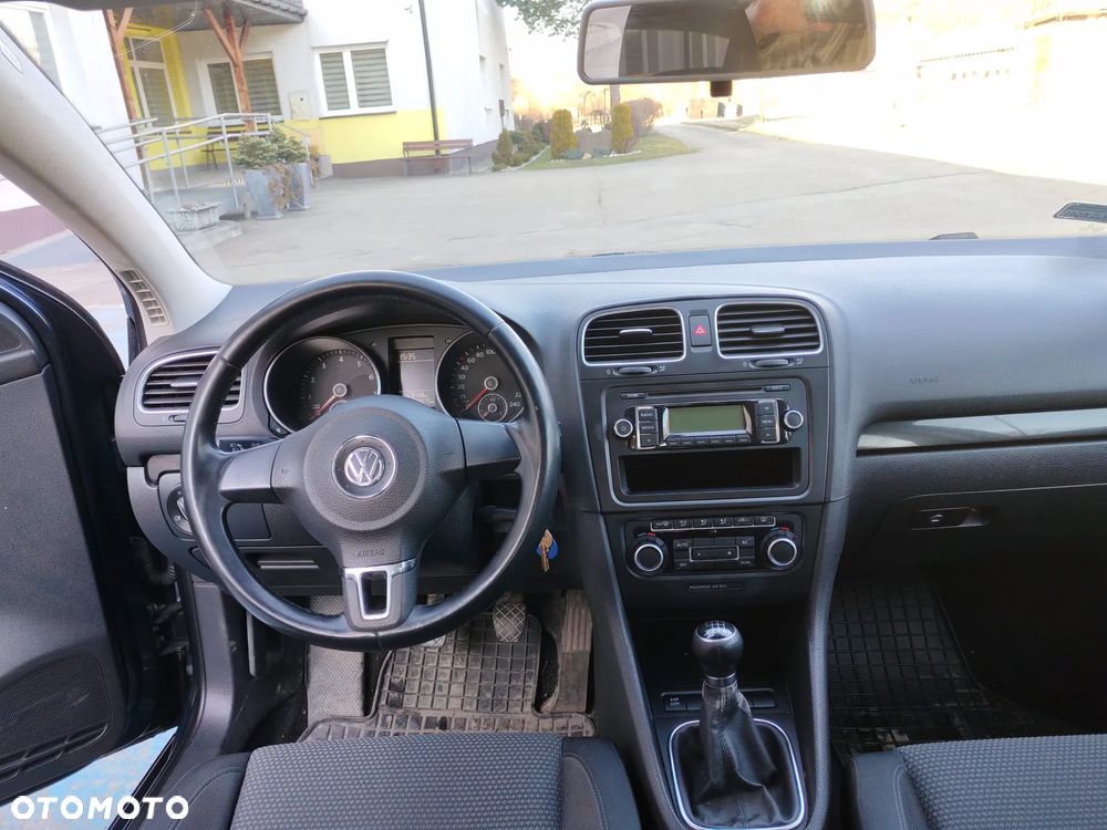 Volkswagen Golf - 9