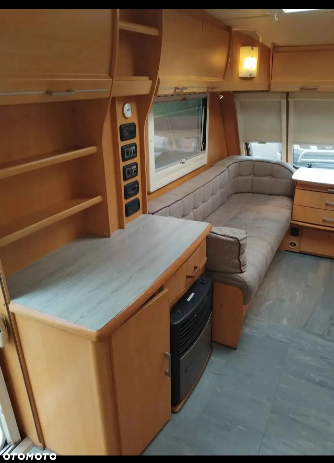 Elddis Crusader Hurricane - 3