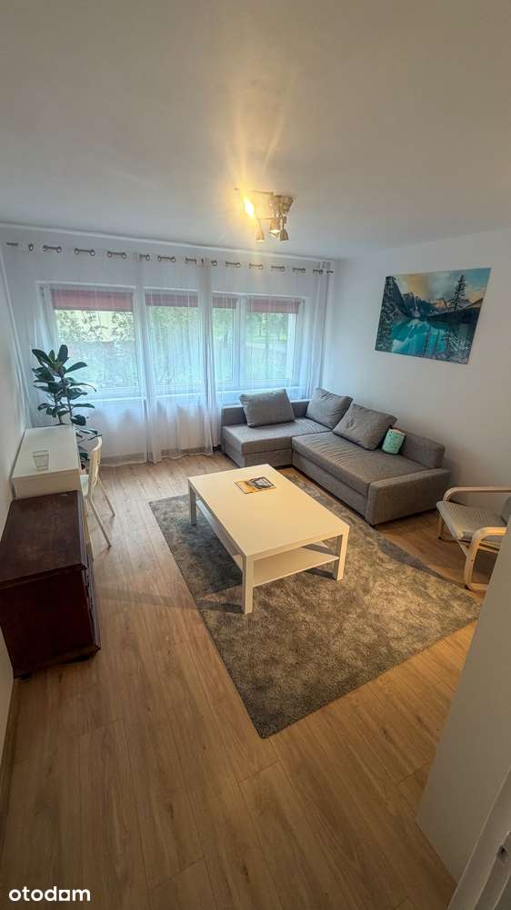 2 pokoje, 38m, duże łóżko, nowa kanapa, 10 min pieszo do metra Janusza