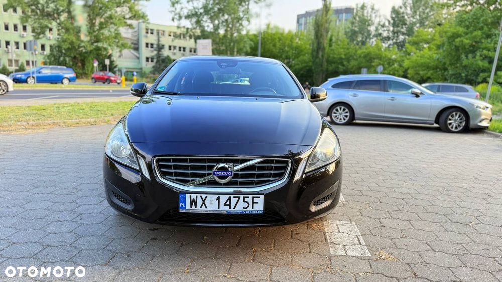 Volvo V60 T3 Momentum - 3