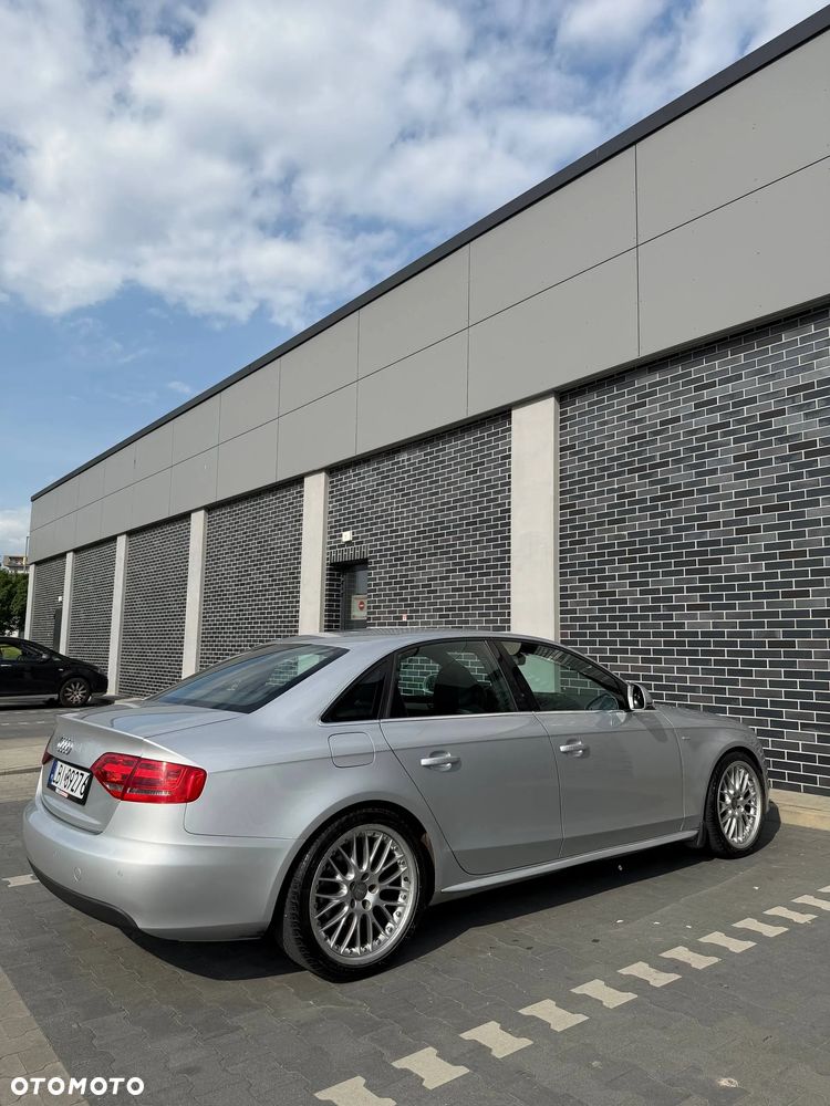Audi A4 Limousine - 7