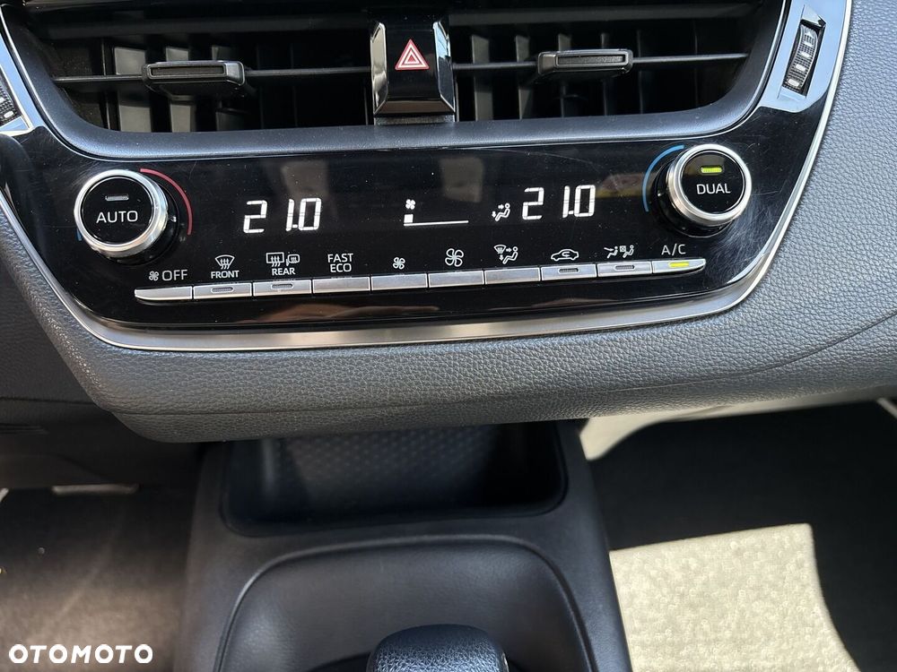 Toyota Corolla 1.8 Hybrid Active - 32