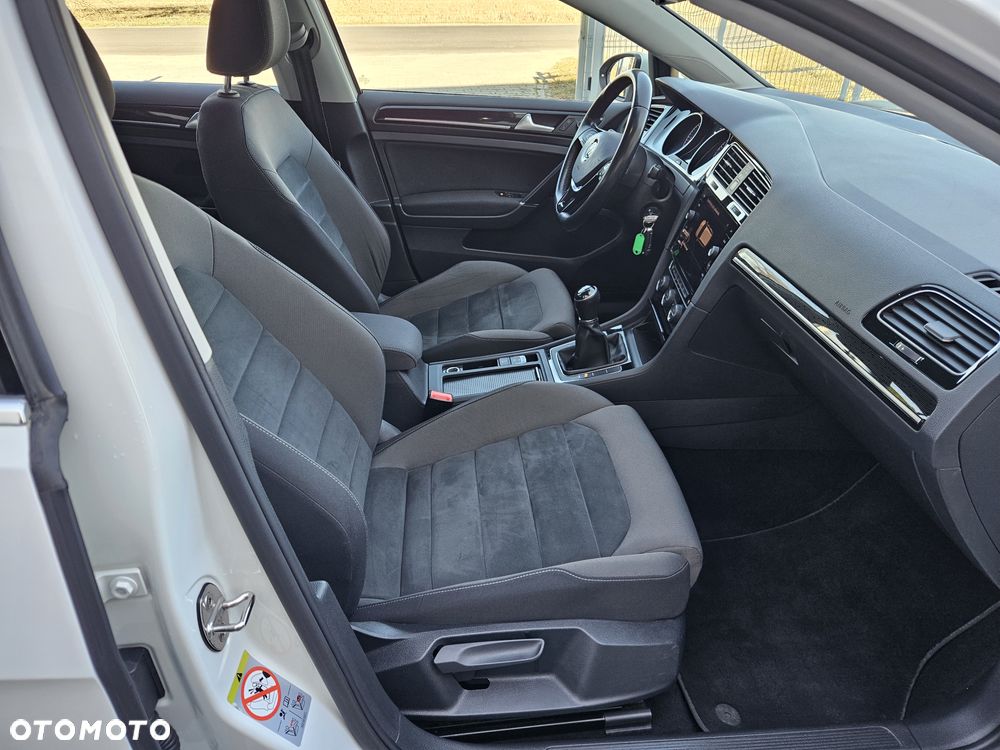 Volkswagen Golf Variant 2.0 TDI (BlueMotion Technology) Highline - 15