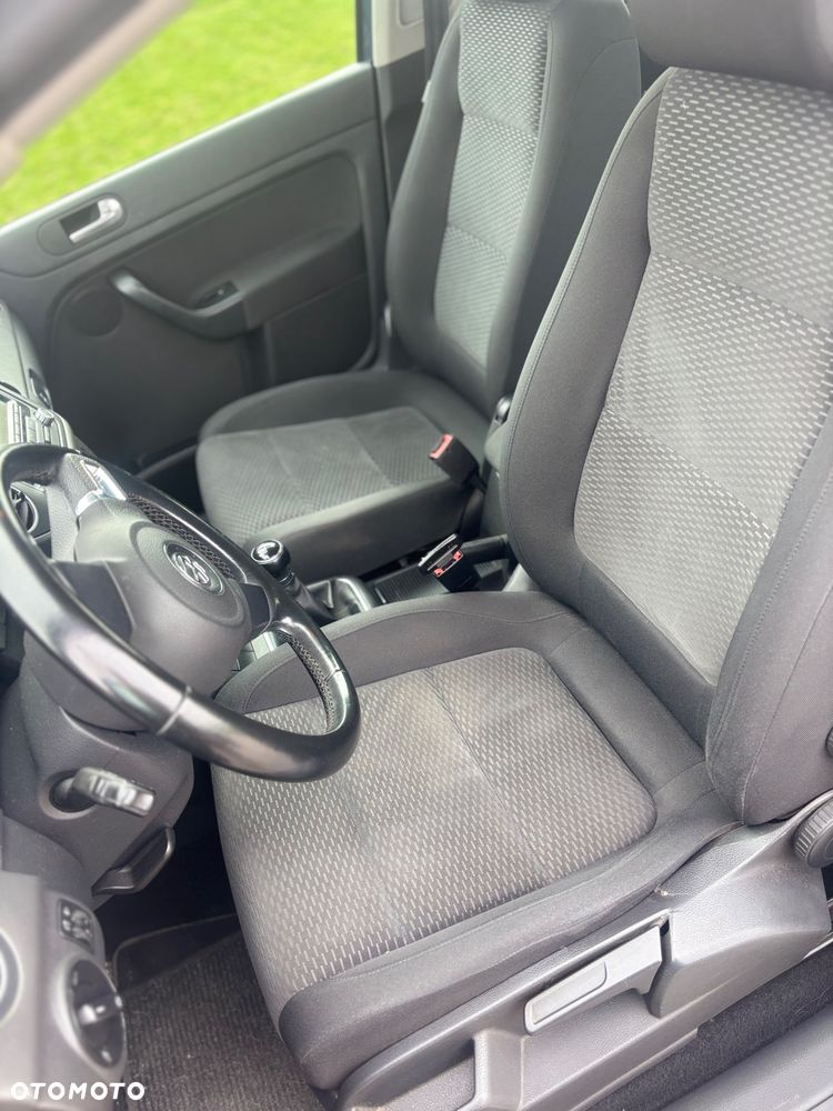 Volkswagen Golf Plus - 10