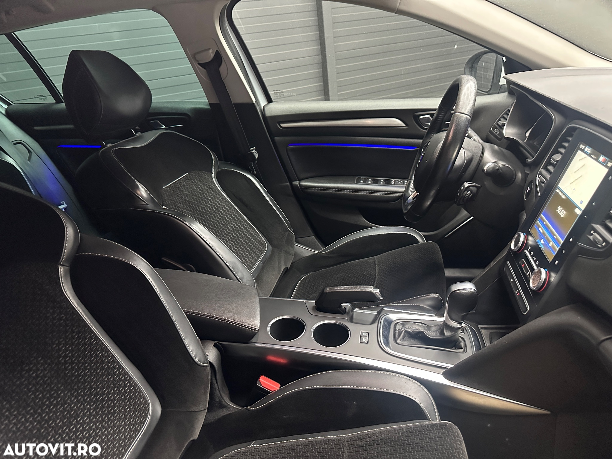 Renault Megane ENERGY dCi 110 EDC INTENS - 6