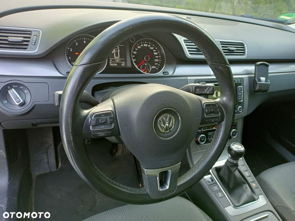 Volkswagen Passat Variant - 11