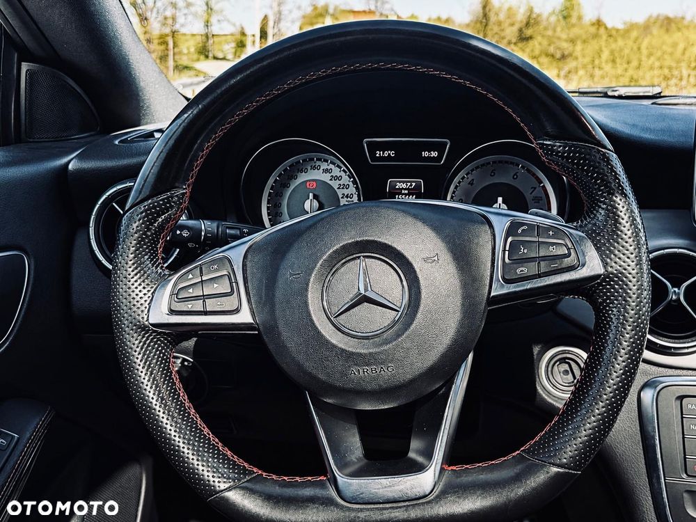 Mercedes-Benz CLA 200 7G-DCT AMG Line - 26